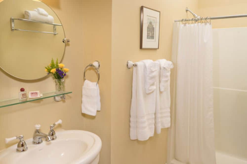 Delta Street Inn
