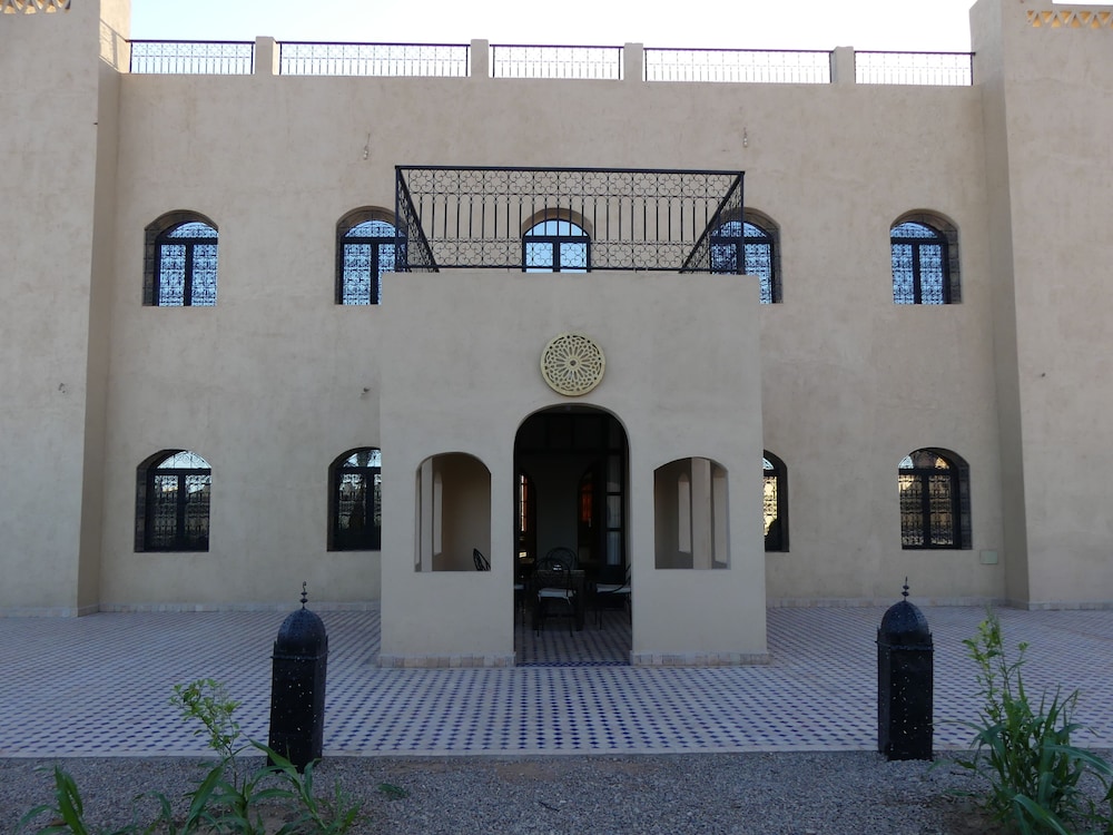 Photo 8