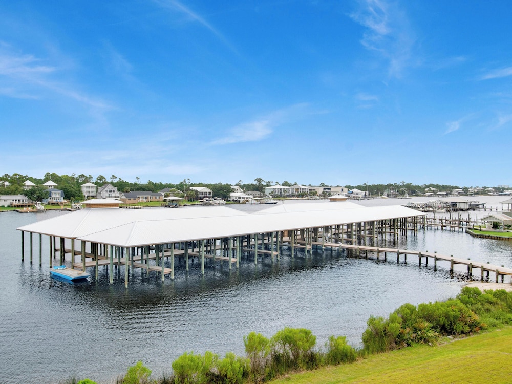 The Osprey #8 by Southern Vacation Rentals