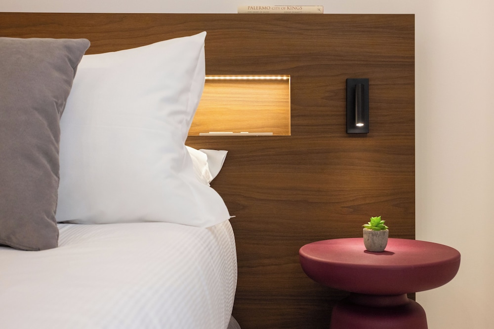 Nora's Suites photo 4