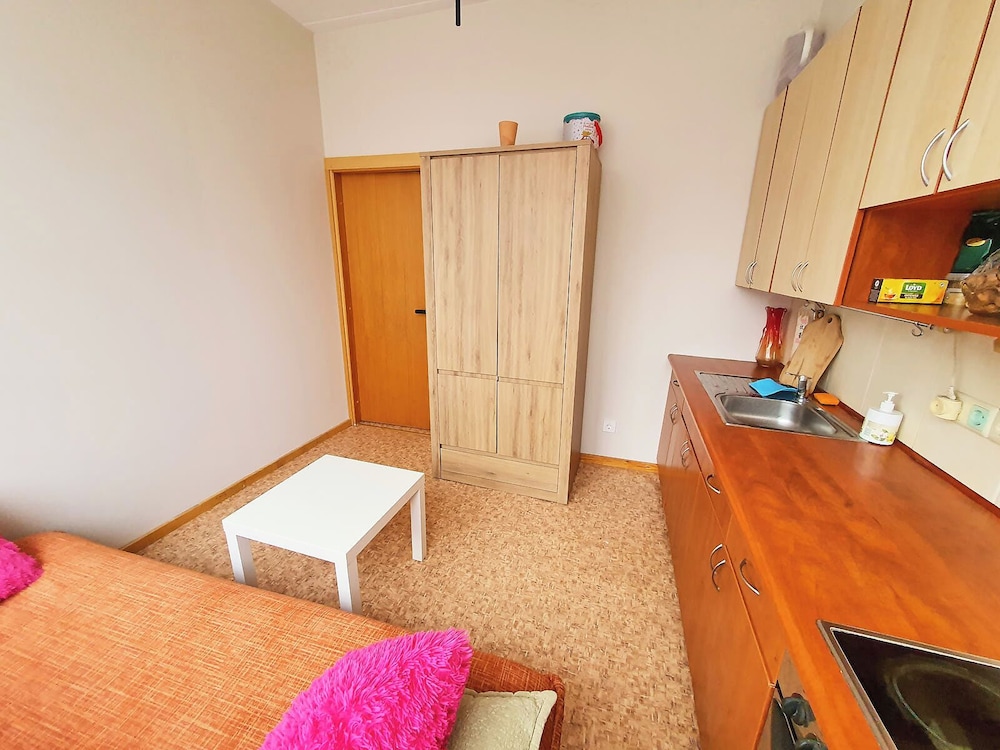 Tokyo Vibes Hostel with more privacy (Self Check in)