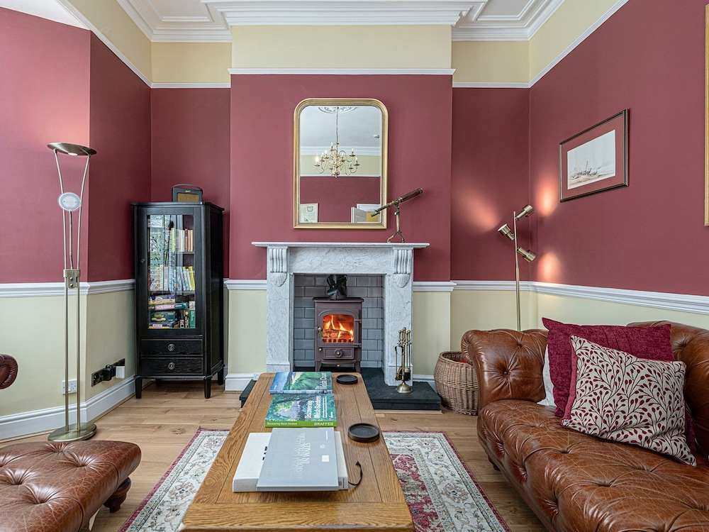 Abbey Lodge