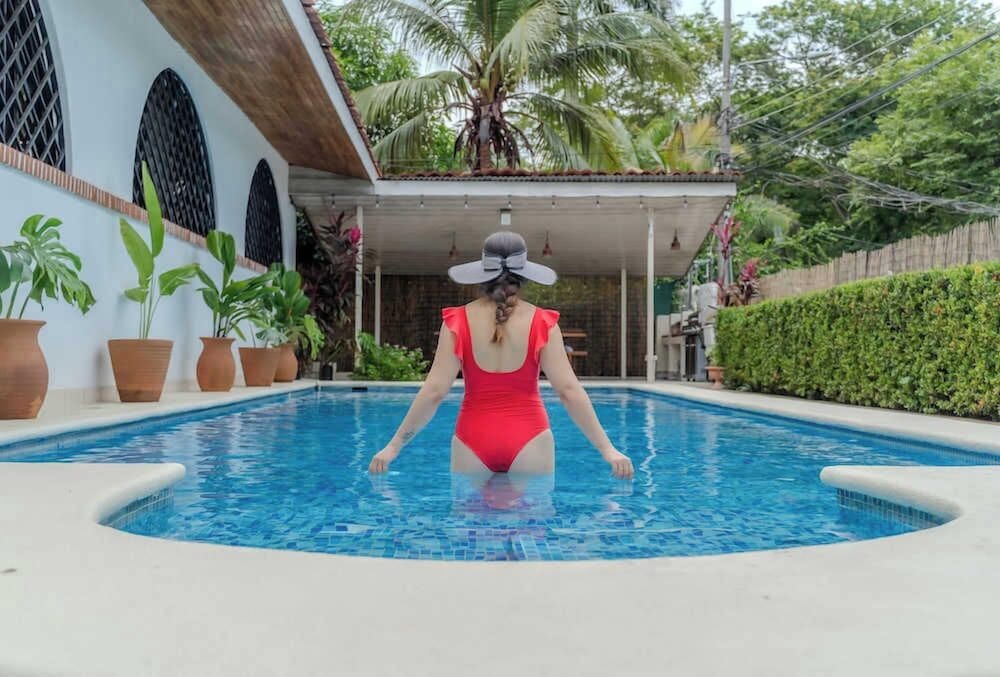 5 min to Beach Private Pool European Style