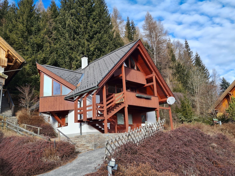 Apartment in Bad Kleinkirchheim by Ski Slope