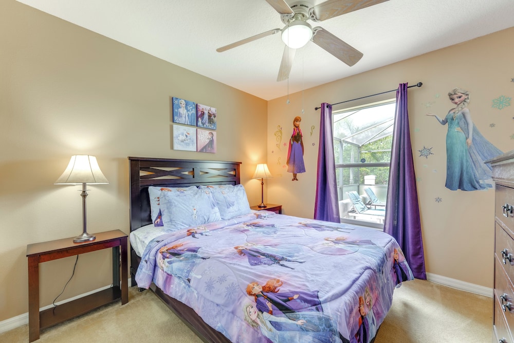 10 Mi to Wdw: Home w/ Themed Rooms, Pool & Lanai