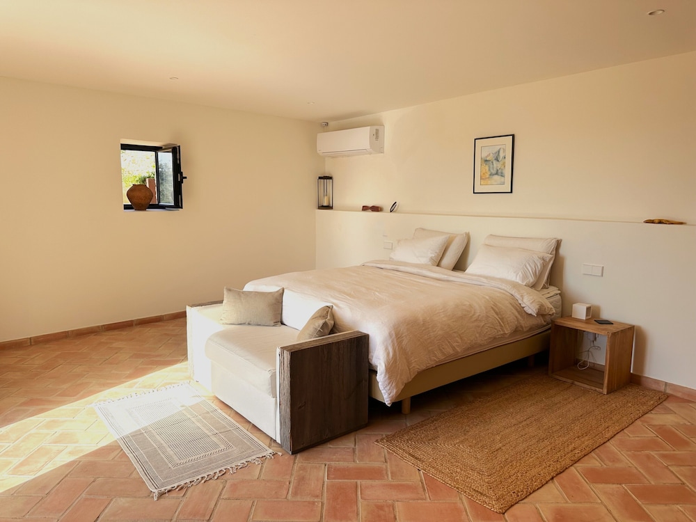 Mimosa Lodge