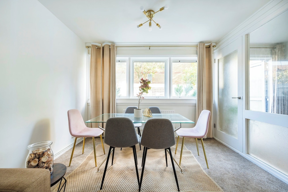 Beautiful 3bed house 7 min to Hyde Park