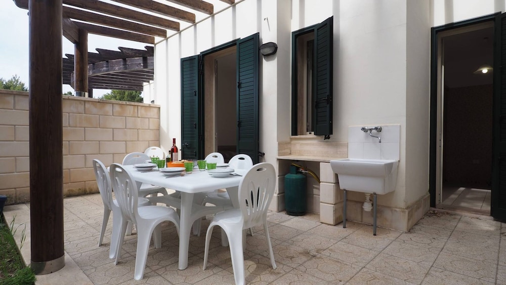 Garden Villa 2 Bedrooms by the sea 7 Sleeps