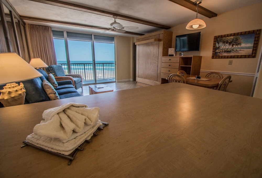 Sea Club IV