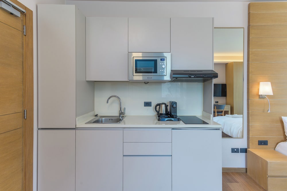 Jounieh Living - Residences by Local Host