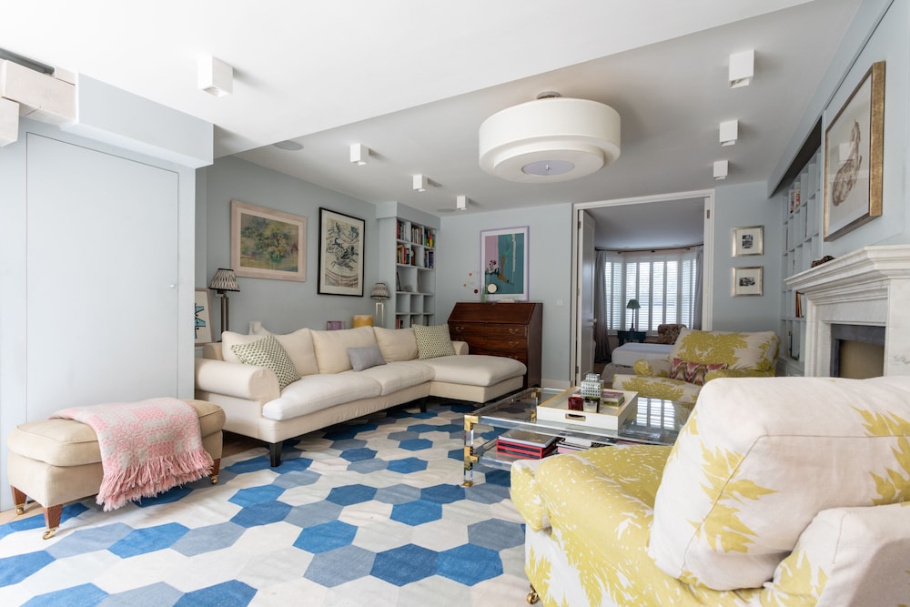 Oakington Road by Onefinestay