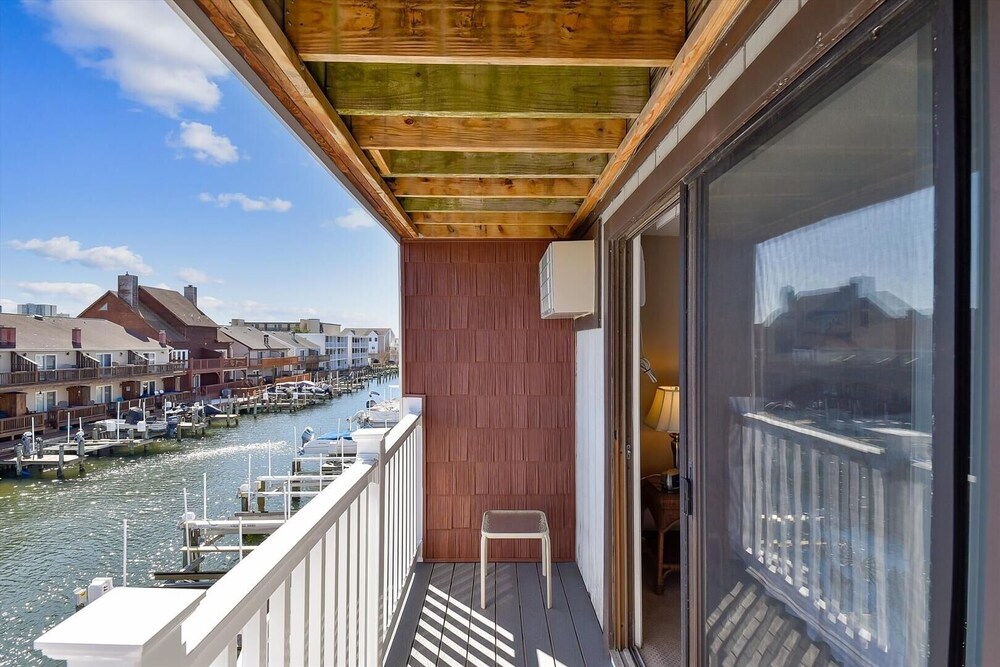 Harbour Bay 23