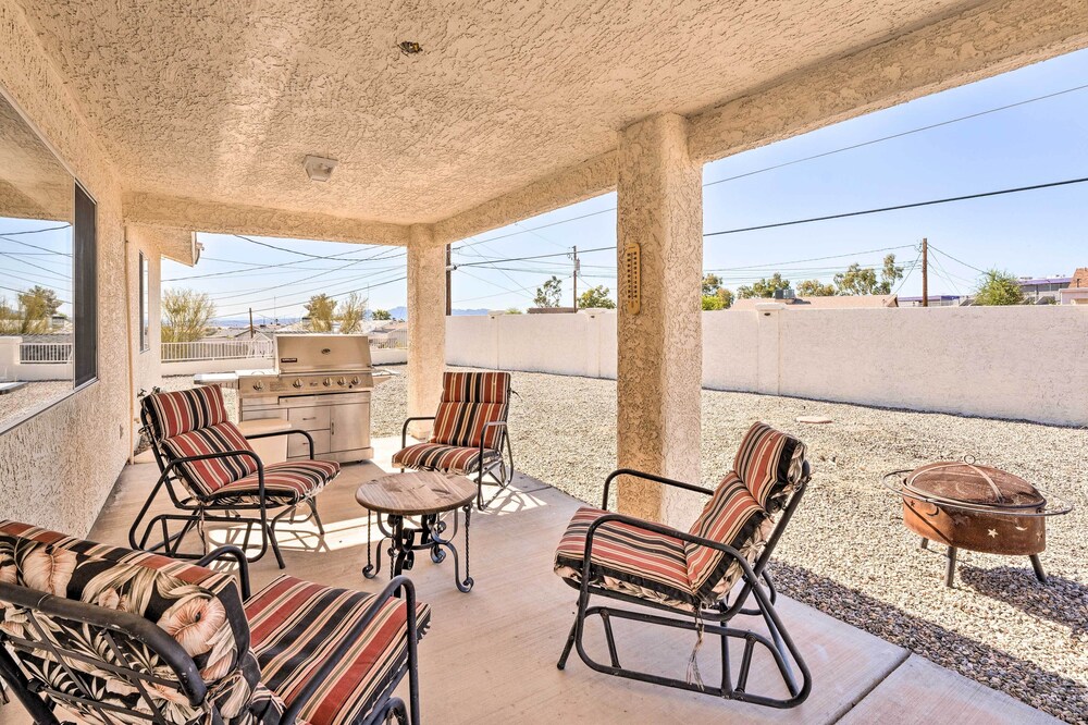Patio + Fire Pit: Central Home in Lake Havasu City view 2