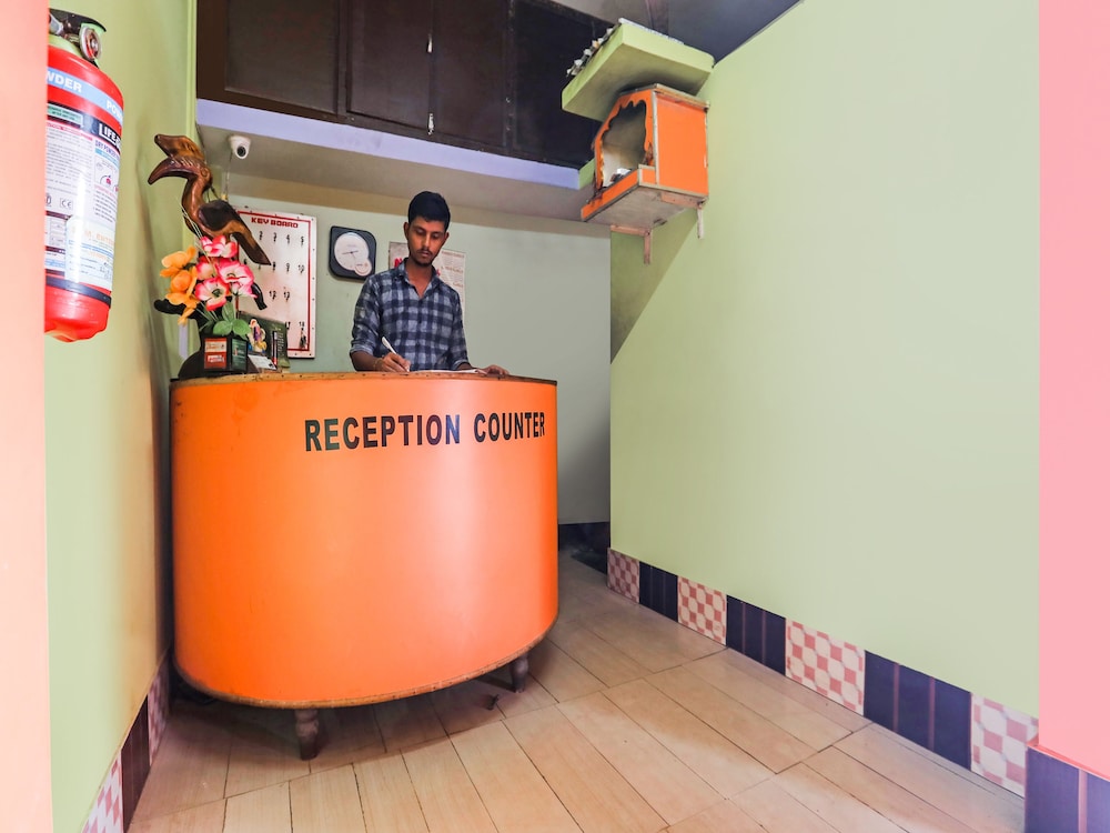 Lobby & Reception