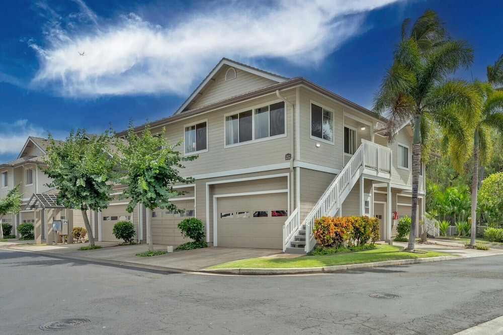 Ko Olina Fairways #4e 3 Bedroom Townhouse by RedAwning view 2