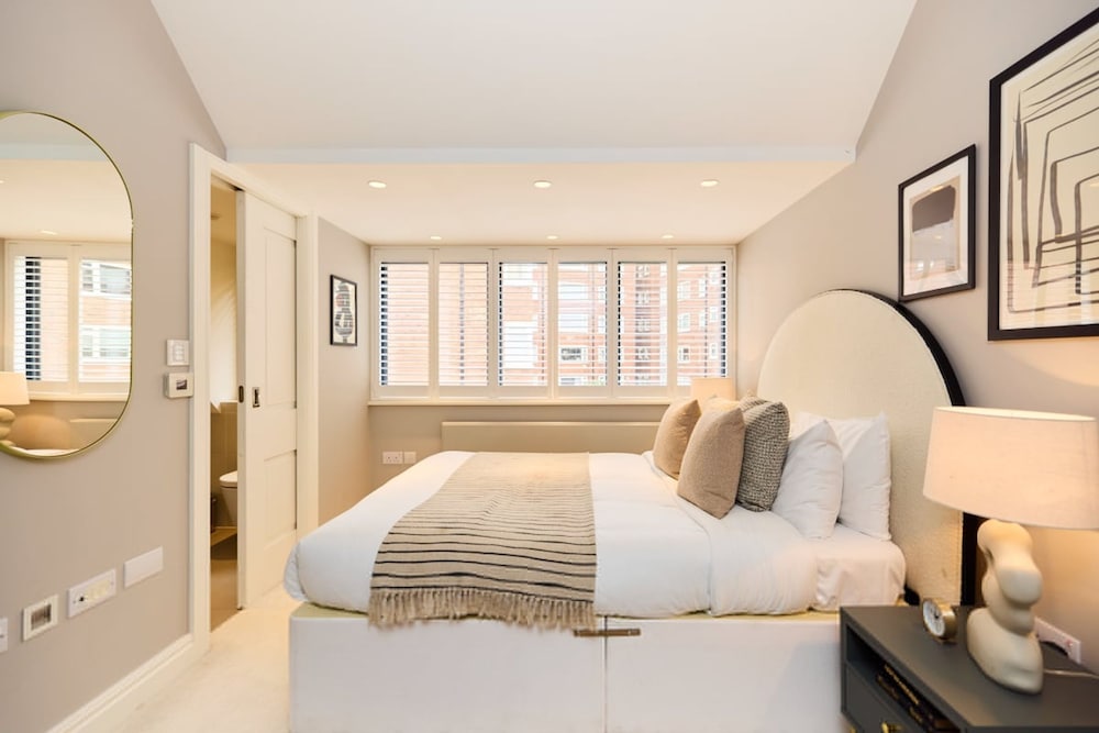 The Regent s Park Scenery - Spacious 3bdr House w Garden and Study Room