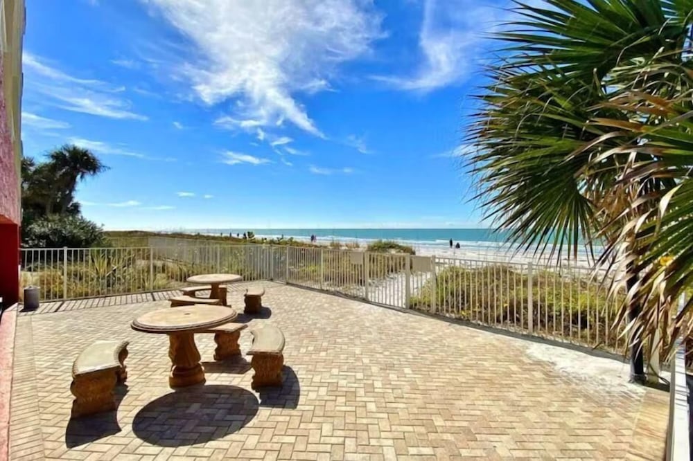 The Pointe #401