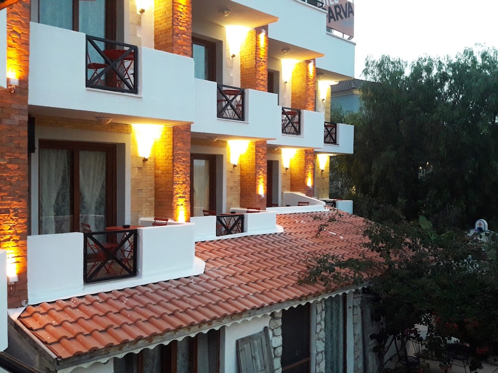 Parva Port Alaçatı - Image 19