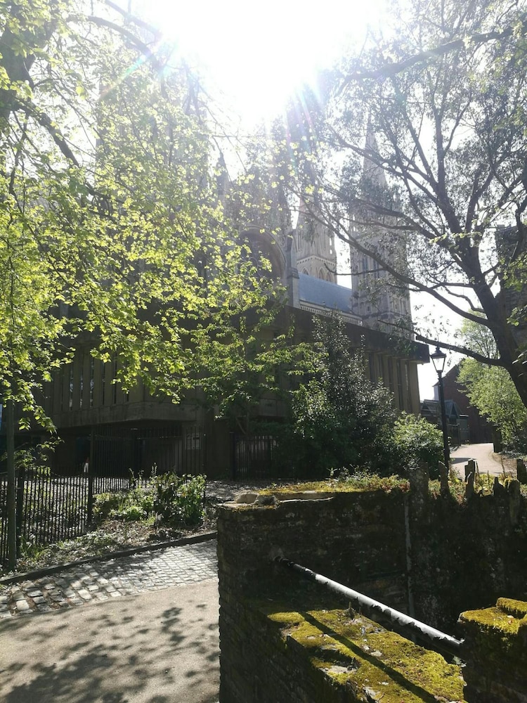 The Barley Sheaf Inn