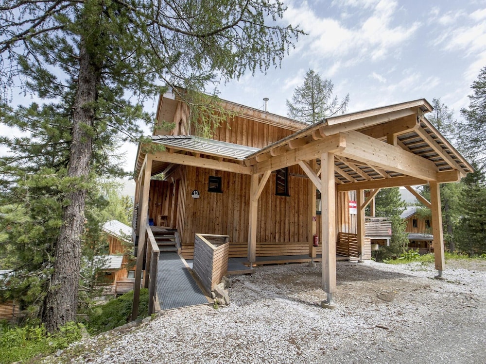 Chalet in Alps Near Ski Slopes and Sauna