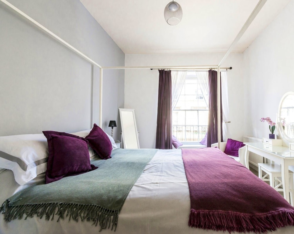 Sherborne Vacations - Printers Court 3 - Property Image 32