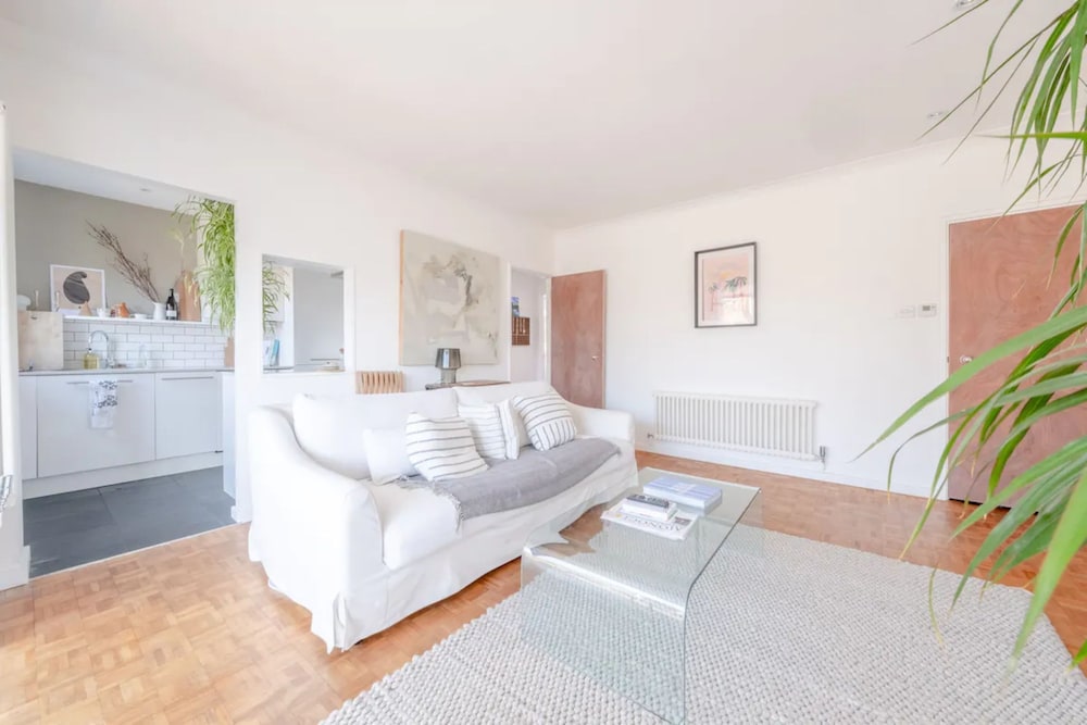Peaceful 2 Bedroom Flat With Roof Terrace - Hackney