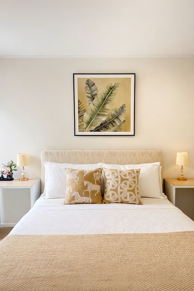 3BR Villa Near CBD & One Tree Hill