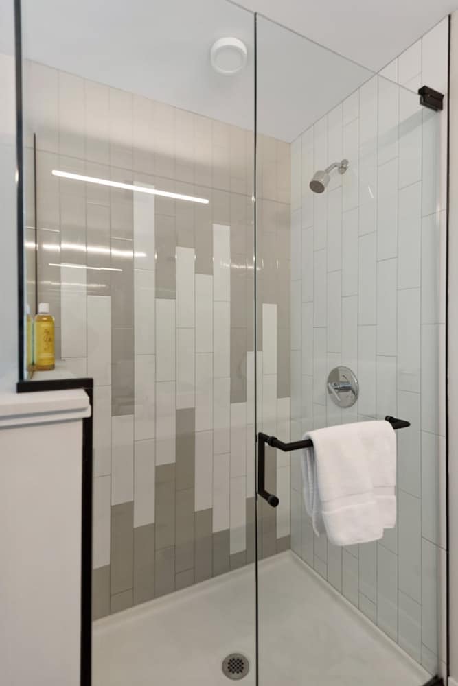 Unforgettable Stay High End 2BR Easy City Access