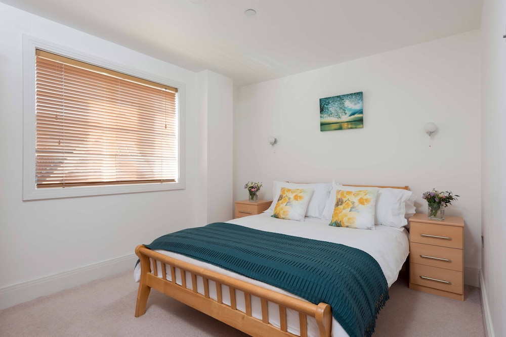 Abbey View Apartment view 5