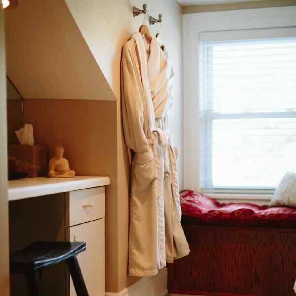 Chestnut Street Inn B&B