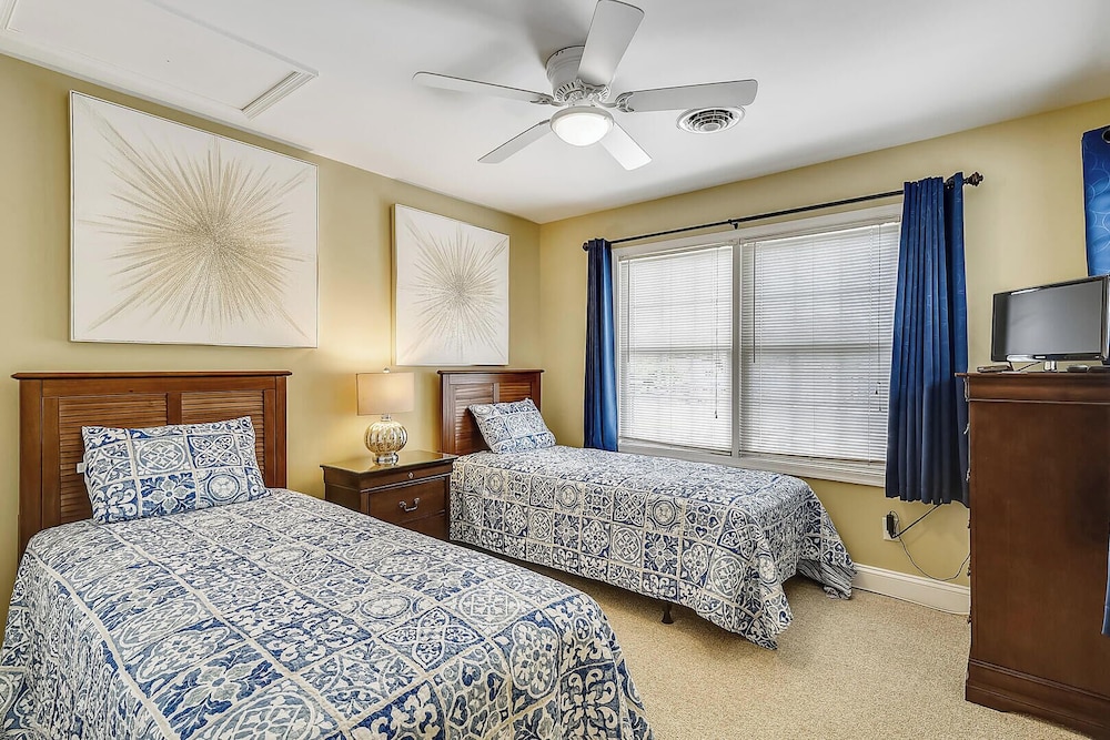 Rehoboth Avenue 506f