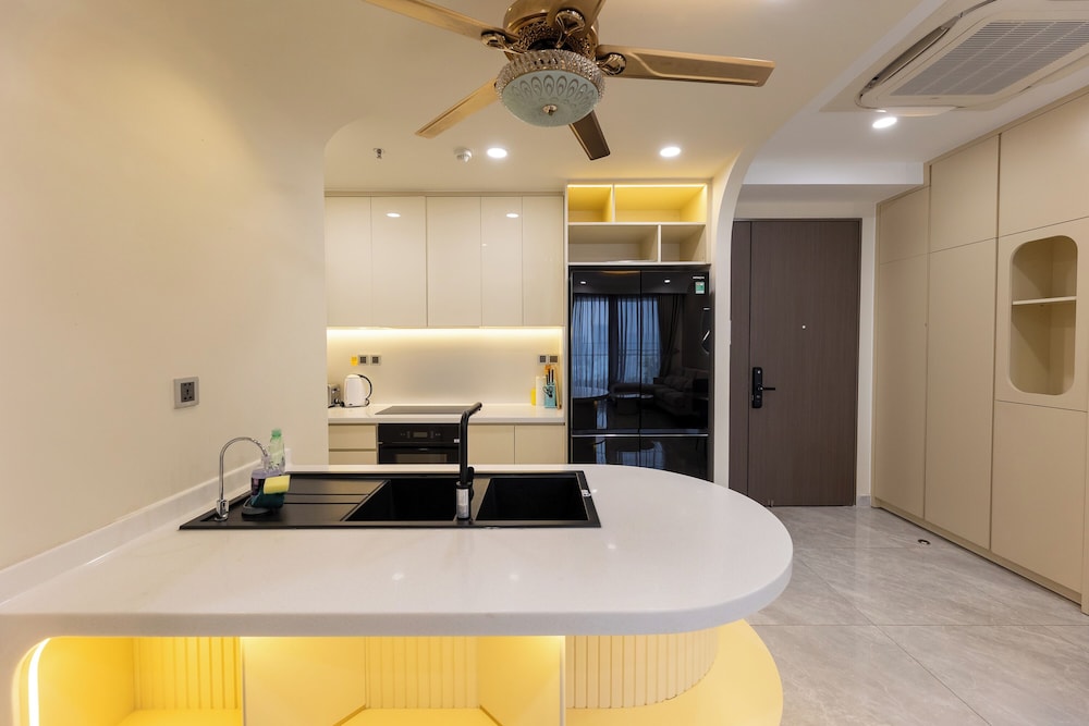 Midtown Premium Apartments