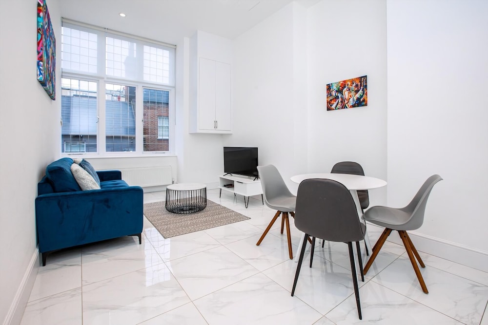 Stylish Harley Street Apartment