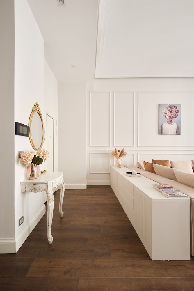 Taksim 360 Lagirio Residence