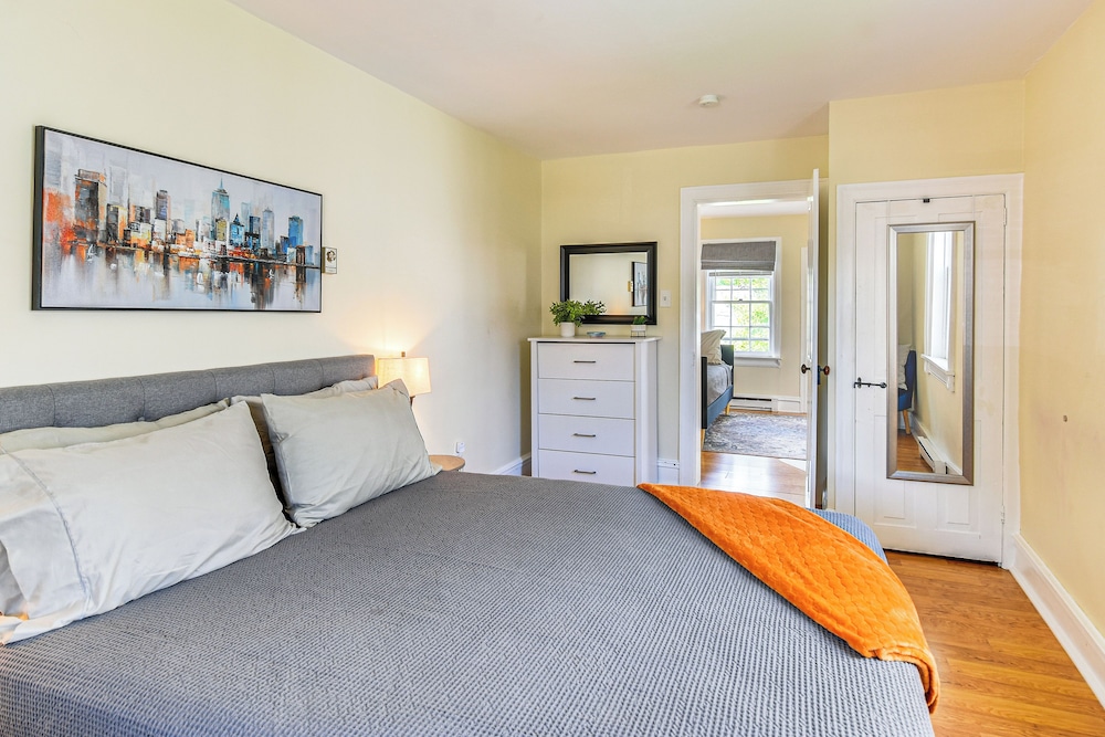 Near Nockamixon State Park: Telford Apt w/ Porch!