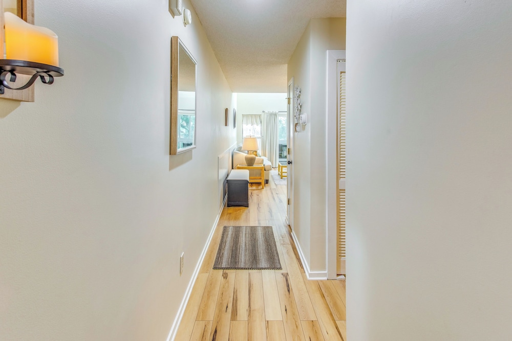 3 Mi to Beach Access: Little River Retreat!