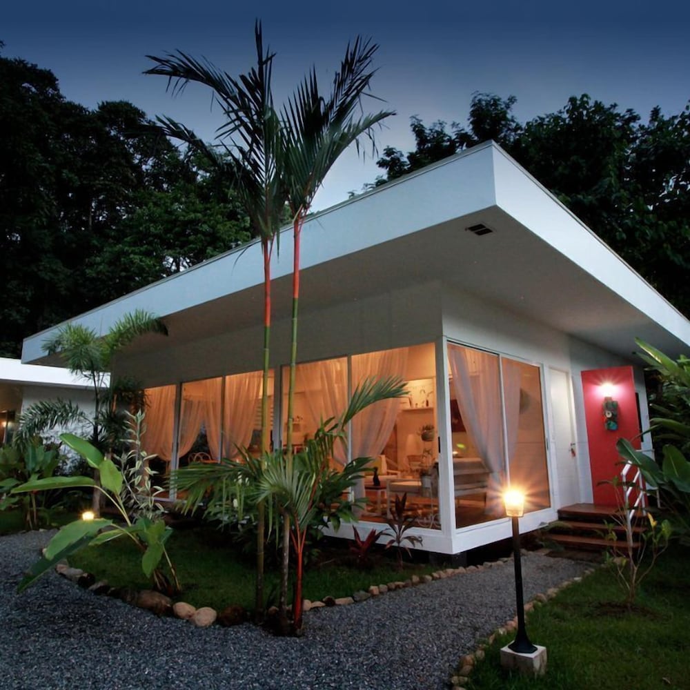 Hotel Ojochal Gardens Villas - Image 1