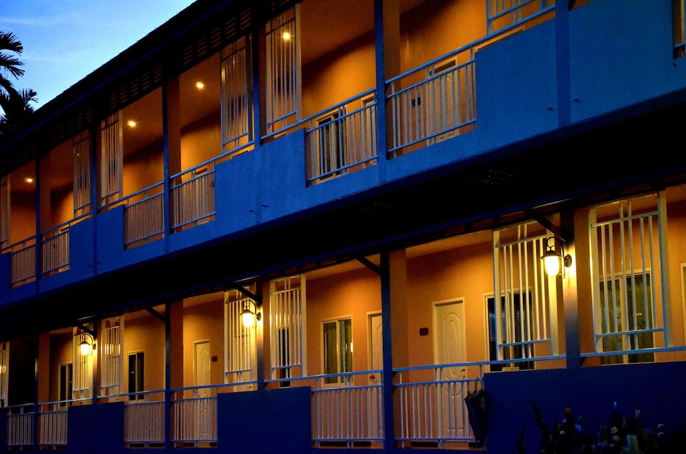 Chiang Kham Grand Villa