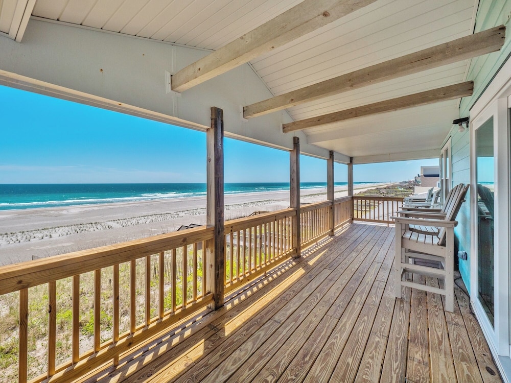 Walking on Sunshine by Topsail Realty