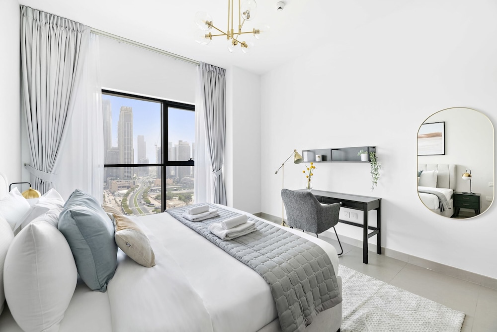 Silkhaus Burj Khalifa View 1bdr With Pool and Gym