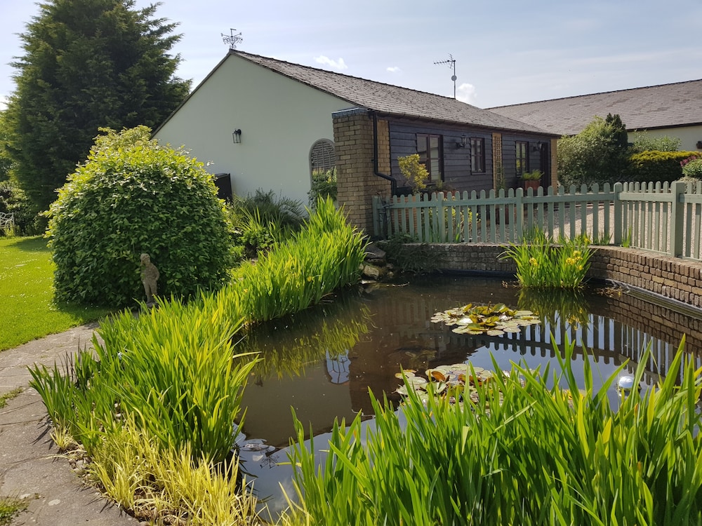 Hawthorn Farm Cottages