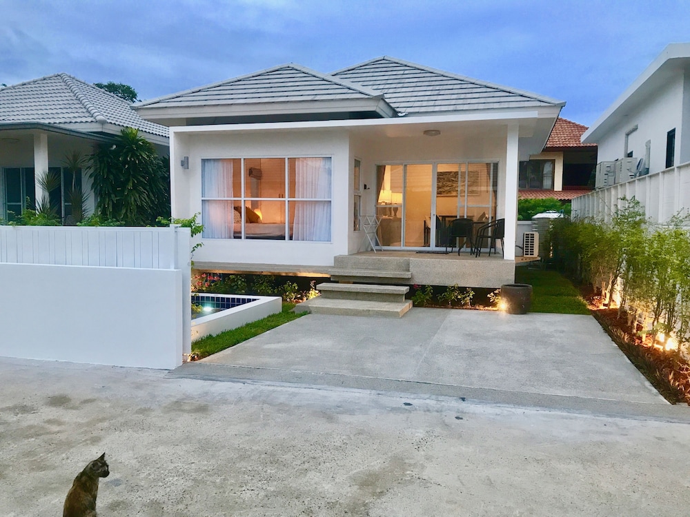 2 Bedroom Luxury House near Beach SDV002 By Samui Dream Villas