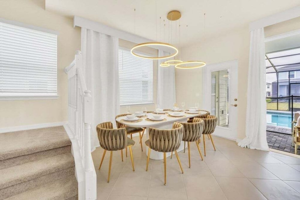 Amazing Theme Rooms Kids Will Love! 5 Bedroom Townhouse