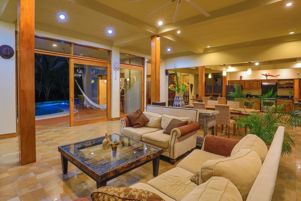 18 Sleep With Pool Private Villa