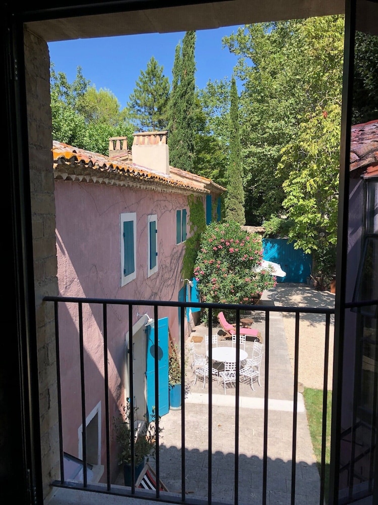 Photo 18