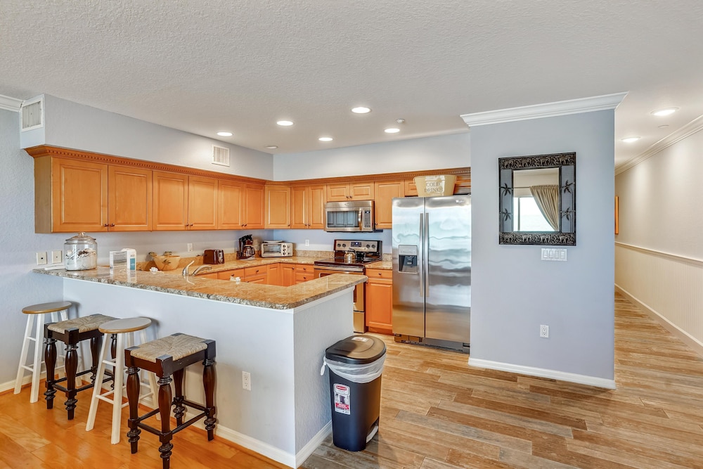 Oceanside 302