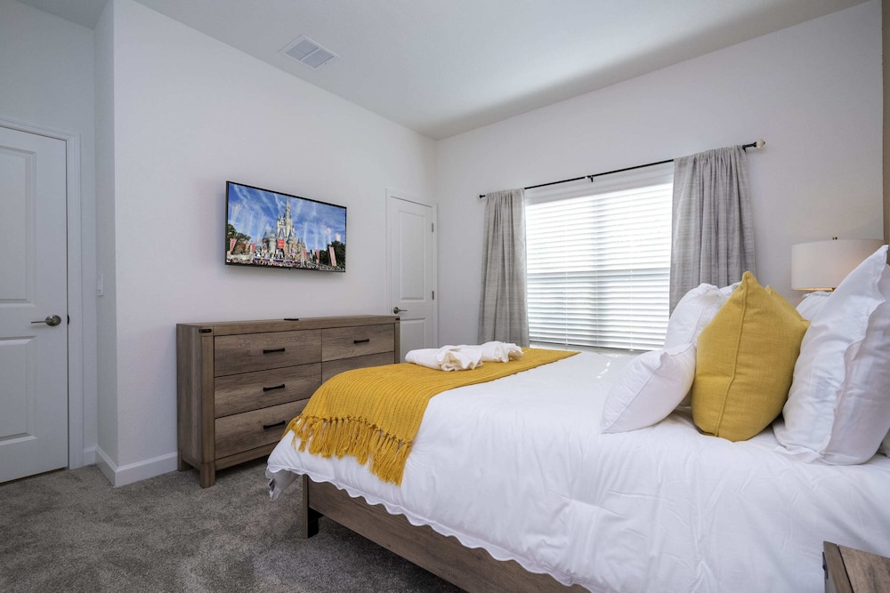 WonderFull 4Bd with Pool at Champions Gate 1174 - Image 3