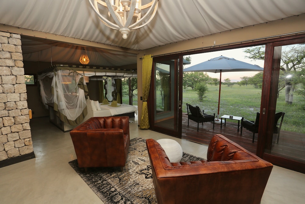 Etosha Oberland Lodge l Ondili view 5