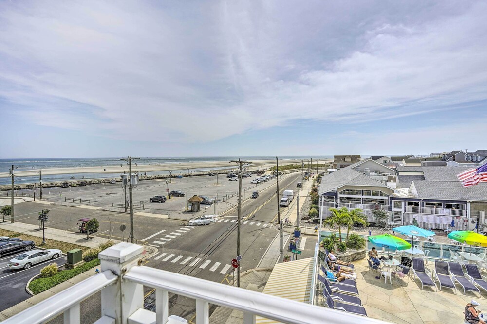 North Wildwood Condo - Beach Across Street! view 5