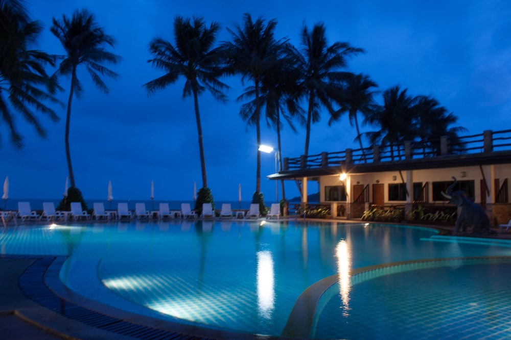 Phangan Bayshore Resort
